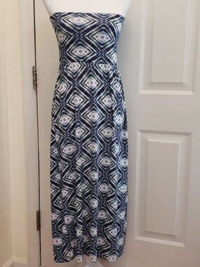 Olive & Oak Tube Maxi Dress Size Medium